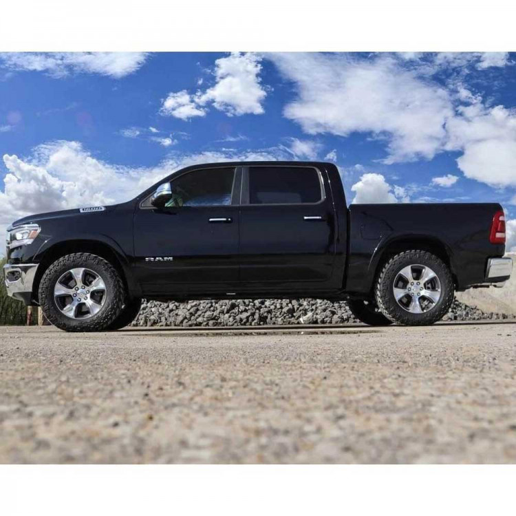 Leveling kit Rough Country Lift 2" 